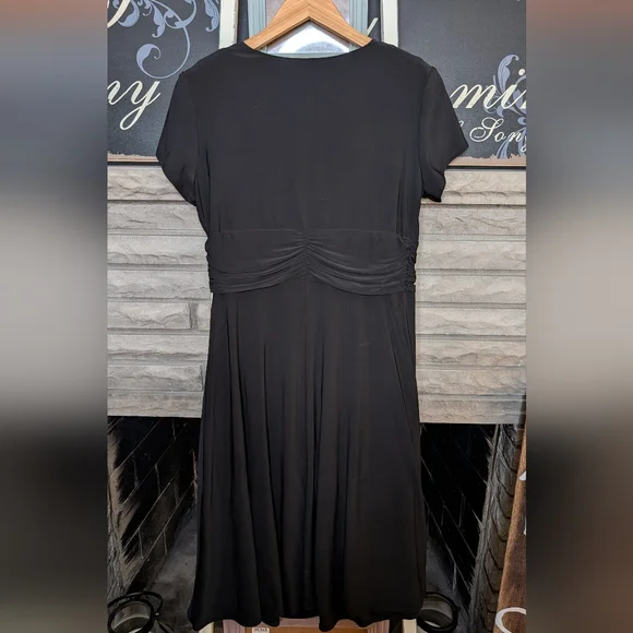 R&M Richards Black V-Neck Midi Dress with Rhinestone Buckle Size 12 - Picture 2 of 6